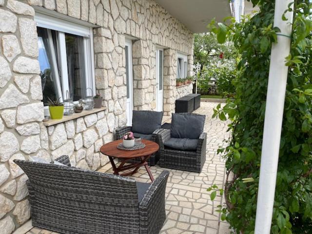 Apartman Laura Dramalj Pokoj fotografie