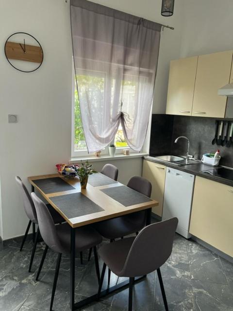 Apartman Laura Dramalj Pokoj fotografie